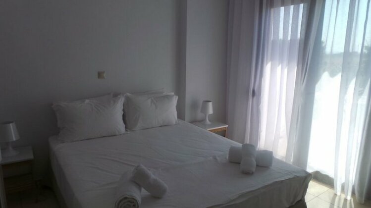 Niovi Boutique Apartments - Photo4