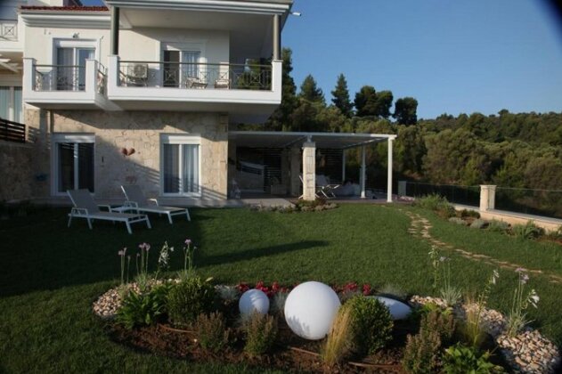 Paliouri Sea Lounge - Photo4