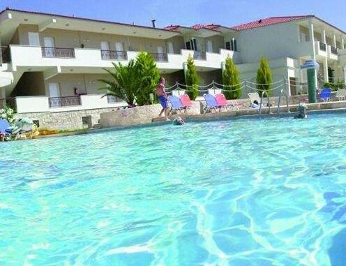Paradise Hotel Kriopigi - Photo2