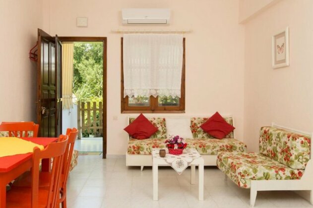 Pefkochori Apartment next to the Beach - Photo4