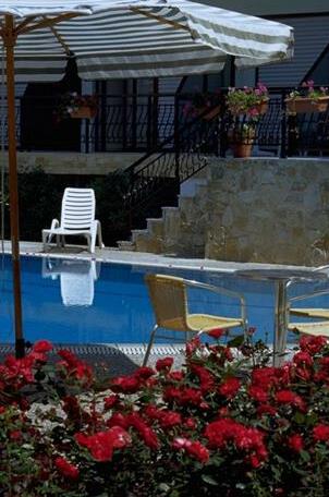 Pelli Hotel - Photo3
