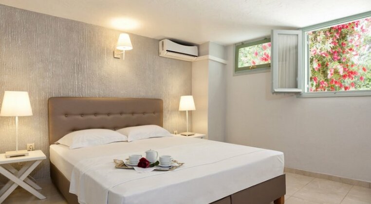 Petrino Suites Hotel - Photo4