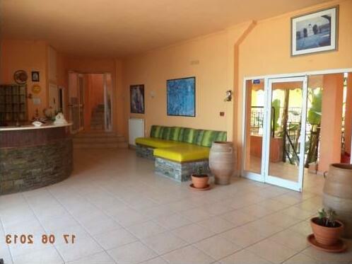 Polychrono Beach Hotel - Photo4