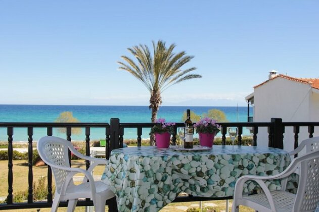 Poseidi Beachside Maisonette - Photo2