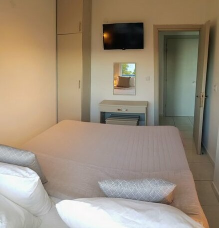 Roditsa Patritsia Apartments - Photo5