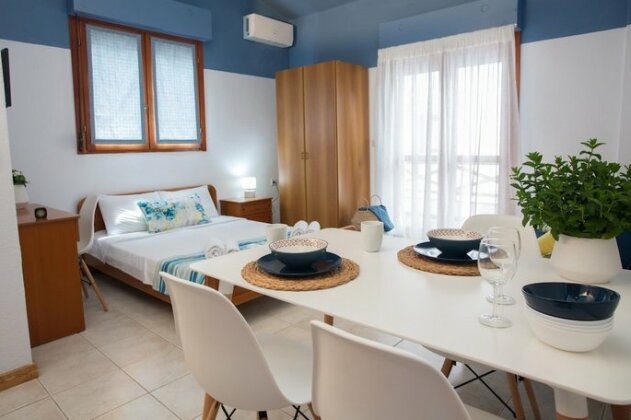 Saint John Villa Apartments - Photo2