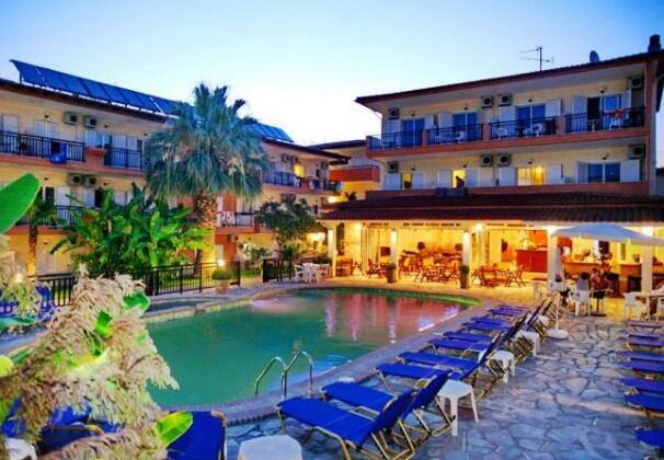 Sarantis Hotel