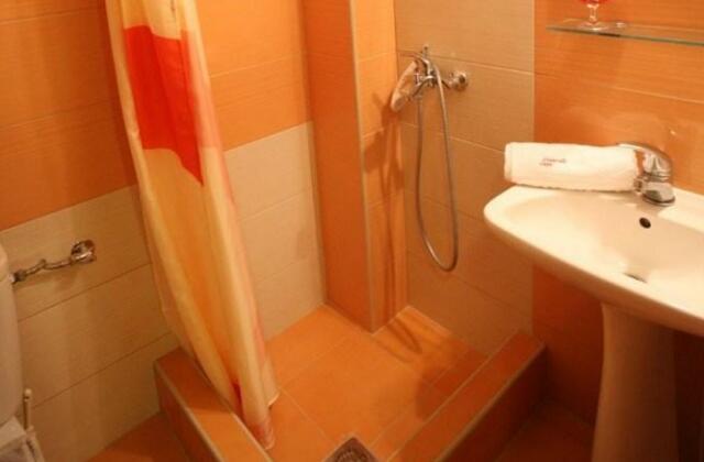 Sarantis Hotel - Photo4