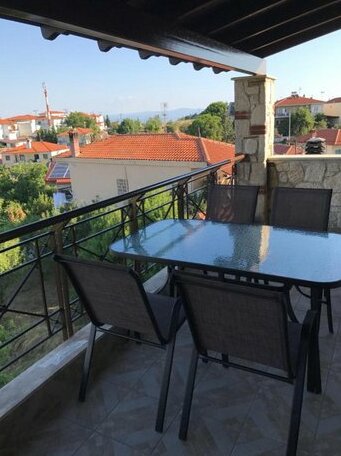 Stone House in Afytos - Photo3
