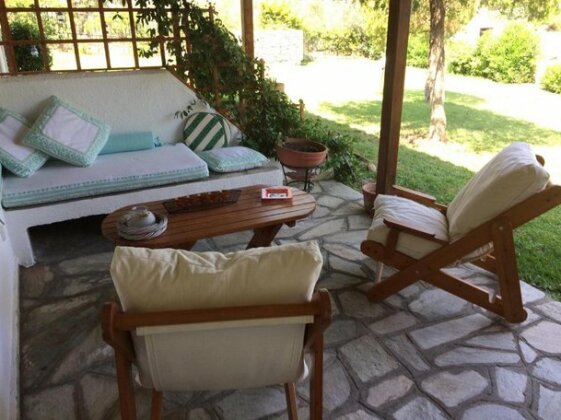 Vacation Home Queen bed with Garden - Photo3