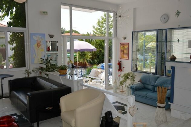 Victor Eleni Hotel - Photo3