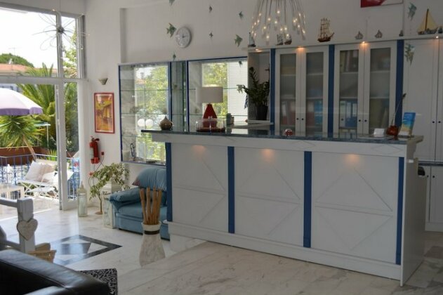 Victor Eleni Hotel - Photo4