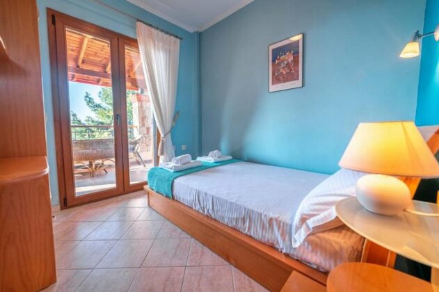 Villa Afytos Sea-cret 18 - Photo5