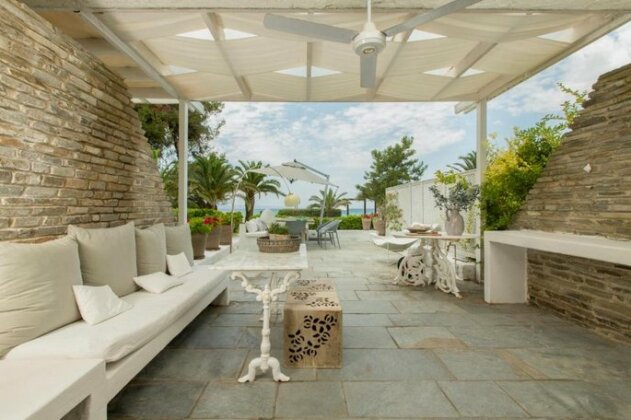 Villa Aggistri Pefkohori - Photo2