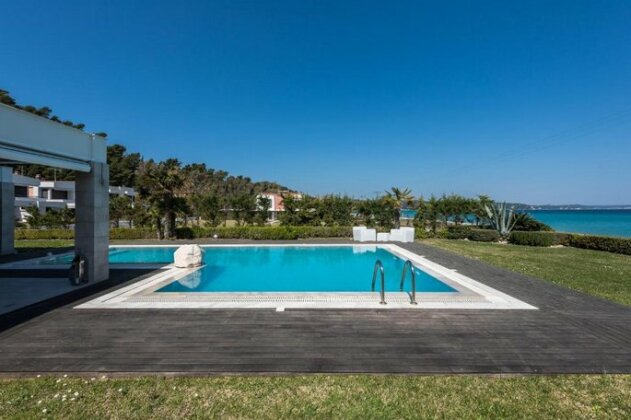 Villa Glamour Posidi - Photo3