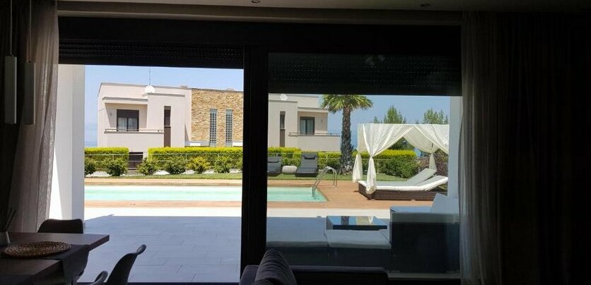 Villa with private Pool in Hanioti - Photo4