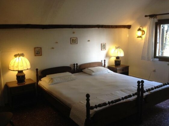 Wild Oaks Cottage - Photo3
