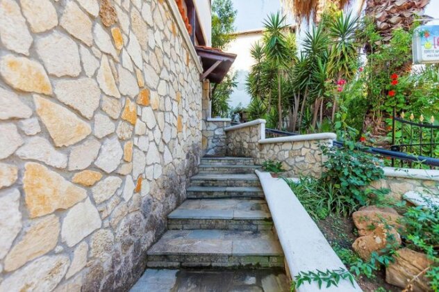 Xenios Loutra Village Karnagio - Photo2
