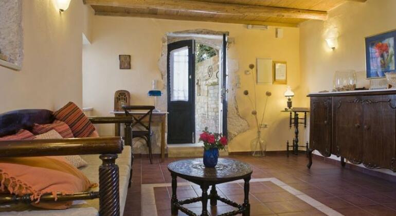 Agathes Traditional Houses - Photo5