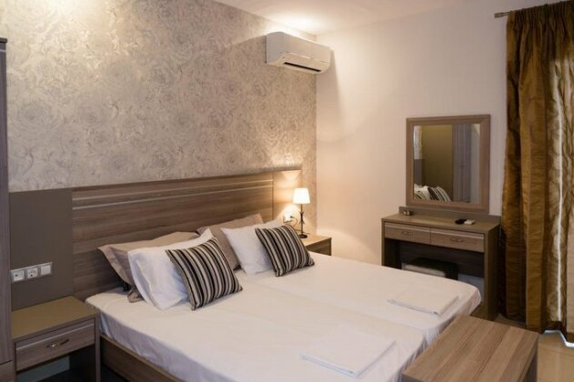 Adonis Apartments Katerini - Photo5