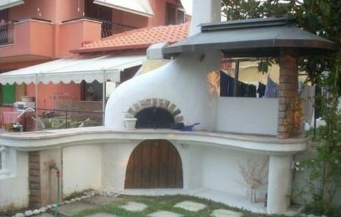 Dimis Studios and Apartments
