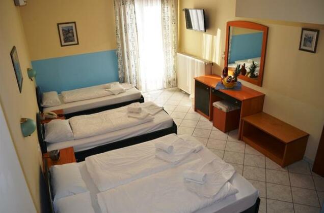 Hotel Europe Inn - Photo3