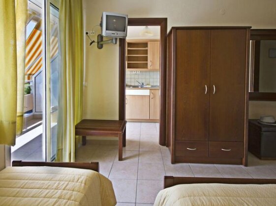 Ikaros Apartments - Photo5