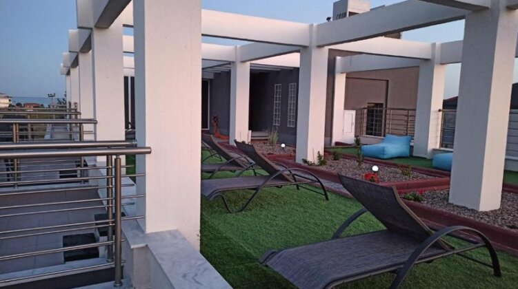 Peloton Inn - Photo3