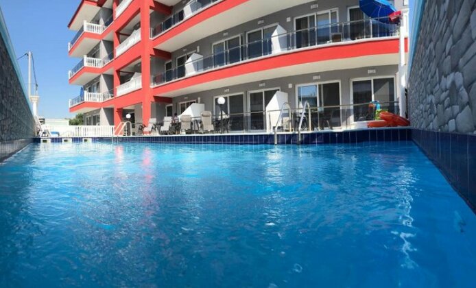 Red Luxury Aqua - Photo2