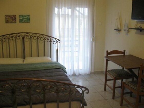 Theo Apartments Katerini - Photo4