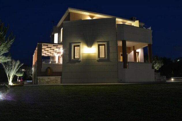 AR and AL Luxury Villa - Photo5