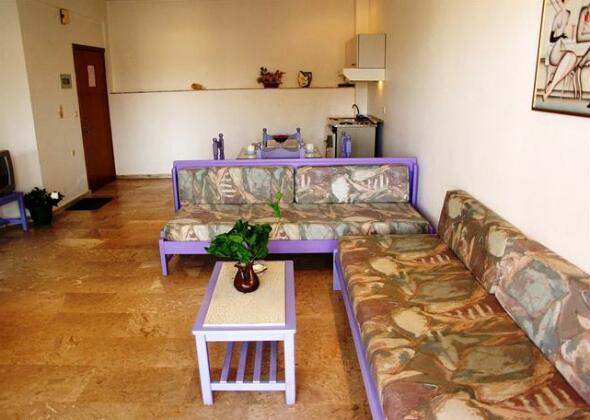 Doreen Suites - Photo5