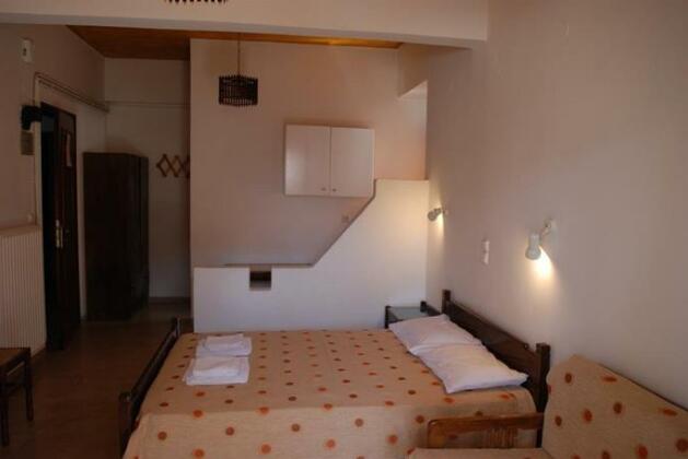 Manos Apartments Kato Galatas - Photo4