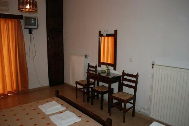 Manos Apartments Kato Galatas - Photo5