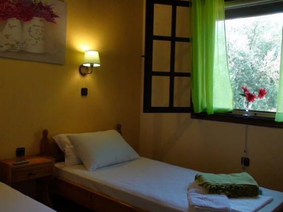 Marianthi Hotel Apartments - Photo2