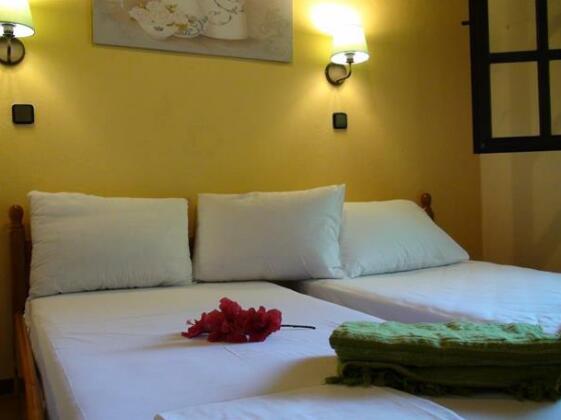 Marianthi Hotel Apartments - Photo4