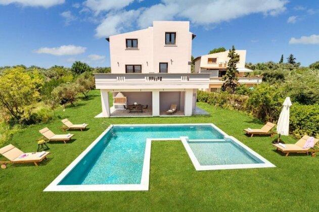 Olvini Villa - Photo3