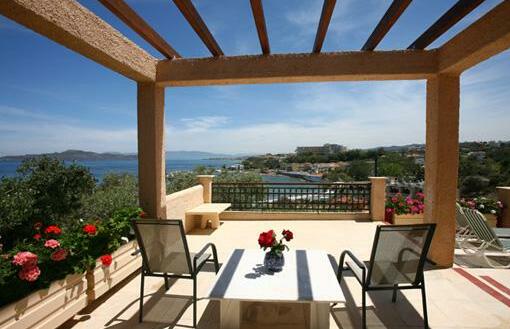 Terpsichori Villa & Apartments - Photo4