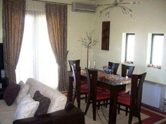 Villa Georgia Apartments & Suites - Photo3