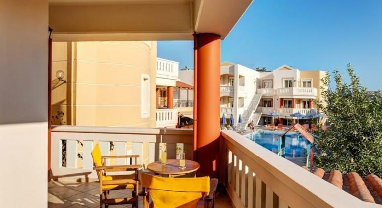 Artemis Apartments - Photo2