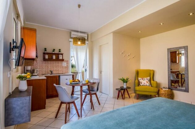 Gianthea Studios and Apt - Photo4