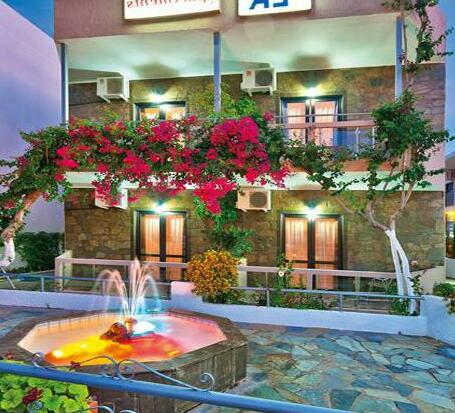 Lia Apartments - Photo5