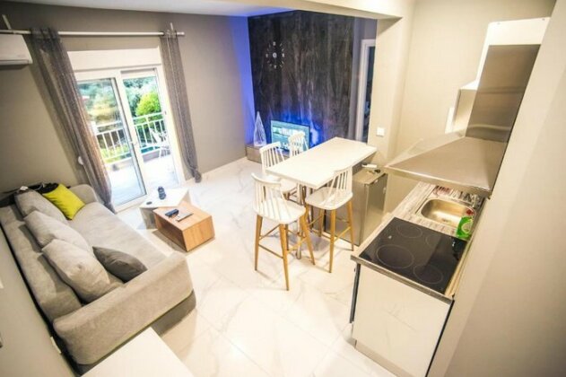 Diamond Lux Apartment - Photo4