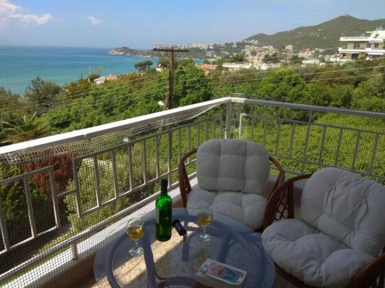 Luna Maisonette - Photo2