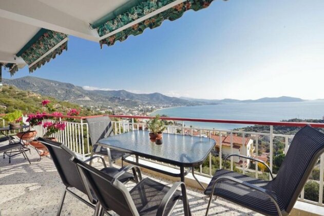 Marianna's Haven - Photo2