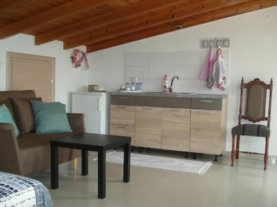 Salty Views - Roof Apartment - Photo3