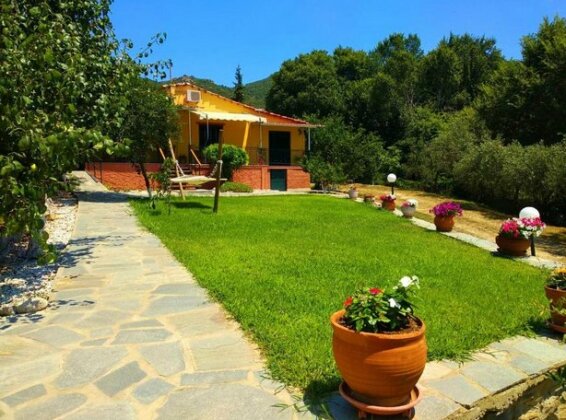 Xenophon House - Photo4