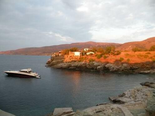 Alexandra's Beach House - Photo5