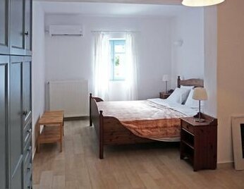 Emmanuela House - Photo3