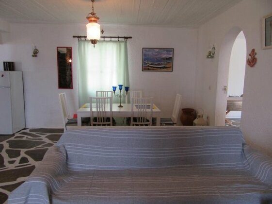 Koundouros Vacation Homes - Photo4